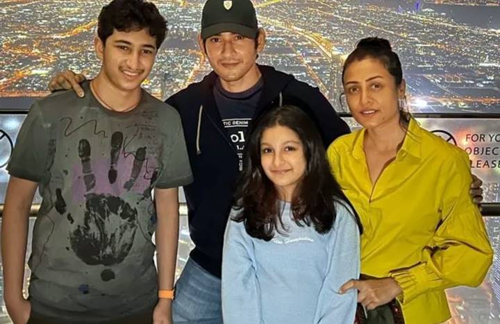 புஷ்பா பட டீமை புகழ்ந்து சிலாகித்த பிரபல நடிகர்! 1 - Dhinasari Tamil mahesh babu 1 - Dhinasari Tamil