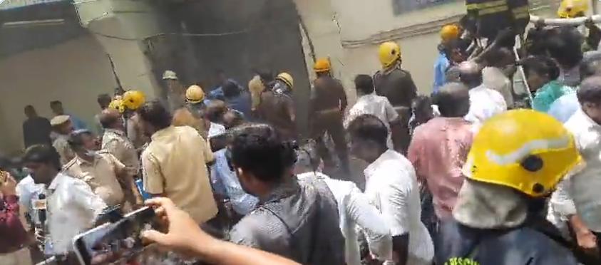 சென்னை  ராஜீவ் காந்தி மருத்துவமனையில் திடீர் தீ பதட்டம்..