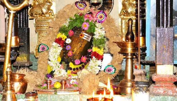 மழையால் சதுரகிரிக்கு பக்தர்கள் செல்ல அனுமதி ரத்து..