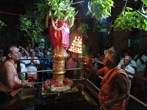 குற்றாலம் திருக்குற்றாலநாதசுவாமி கோயில் சித்திரைத் திருவிழா துவக்கம்.. 1 - Dhinasari Tamil kutralam - Dhinasari Tamil