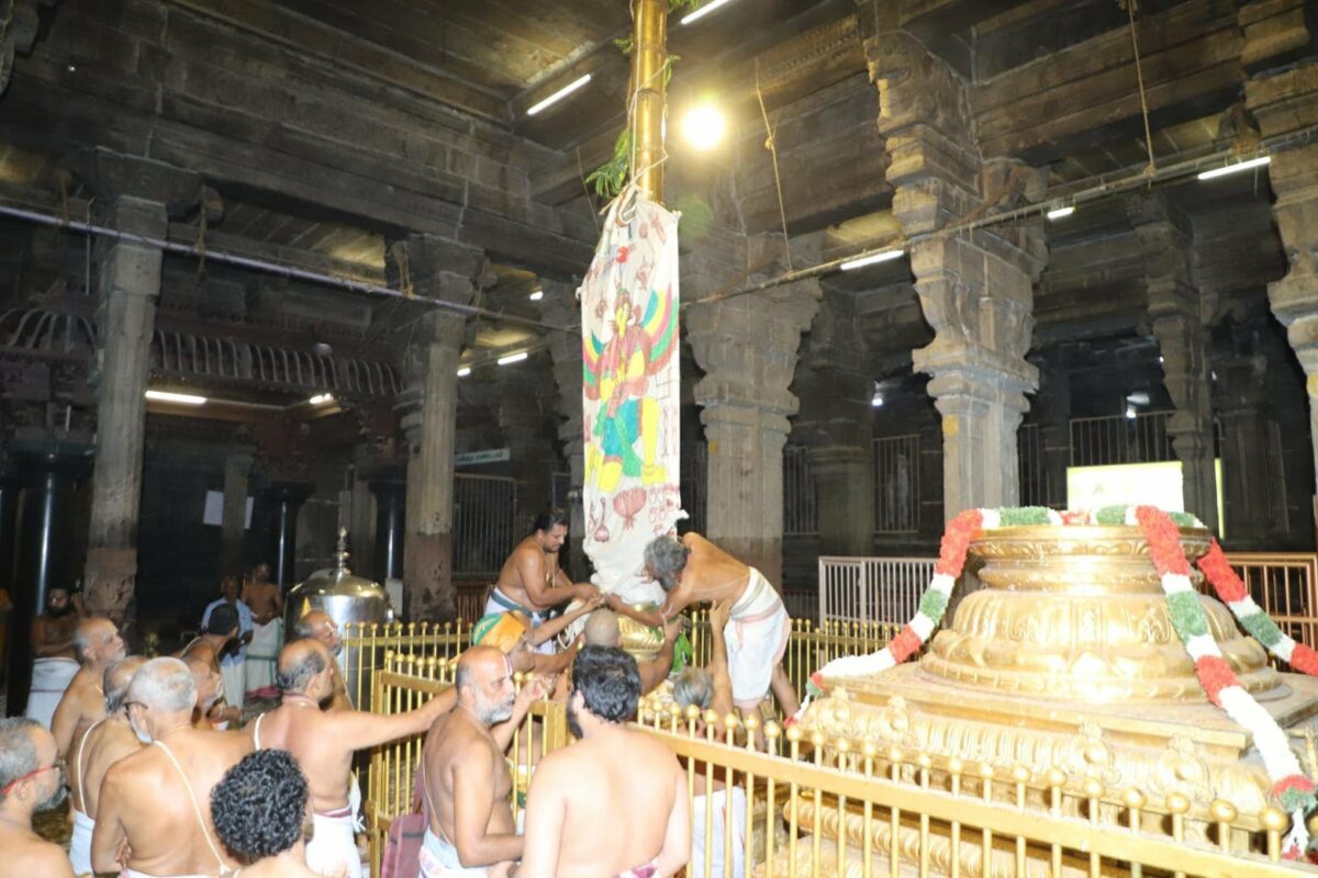 srirangam chithirai theerottam kodi 1 1 - 2026