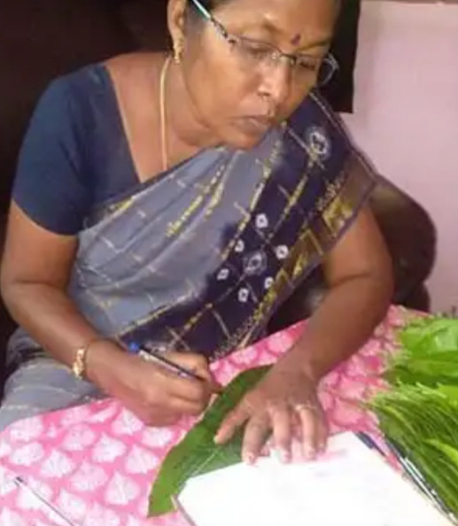 20 மணிநேரத்தில் 30 மாவிலைகளில் 1,330 திருக்குறள்! ஆசிரியை சாதனை!