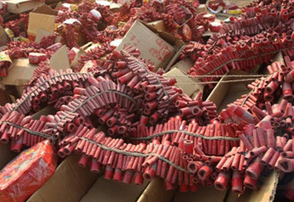 விருதுநகர் மாவட்டத்தில் 174 பட்டாசு ஆலைகளின் உரிமம் தற்காலிக ரத்து..