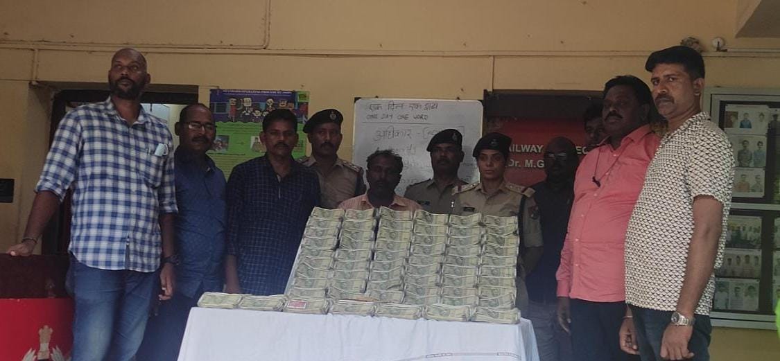 தொழில் ரீதியாக ரயிலில் பணம் கொண்டு வருபவர்களுக்கு உரிய ஆவணங்கள்  அவசியம்..