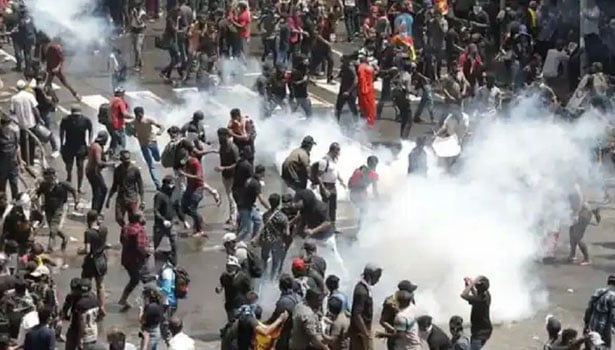 கோத்தபய ராஜபக்சேவுக்கு மாலத்தீவில் அடைக்கலம் கொடுக்க எதிர்ப்பு போராட்டம்.. - Dhinasari Tamil