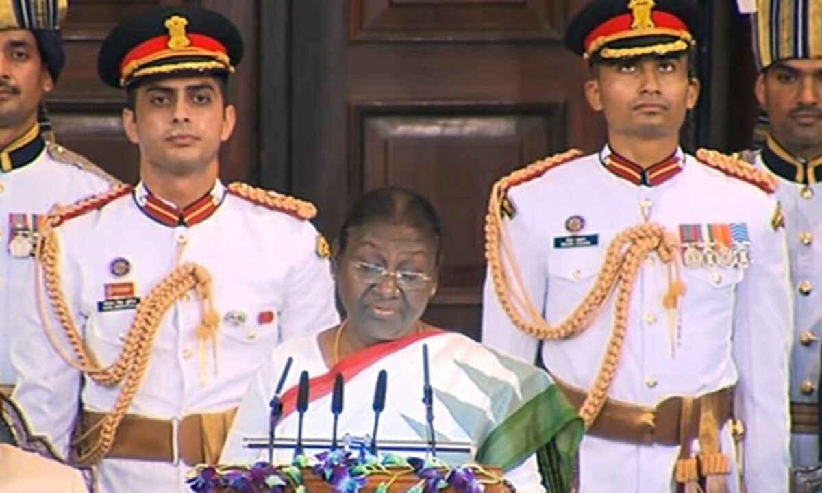 எனது ஜனாதிபதி பதவி பெண்களின் கனவுகளுக்கான திறவுகோலாக இருக்கும்- திரவுபதி முர்மு..