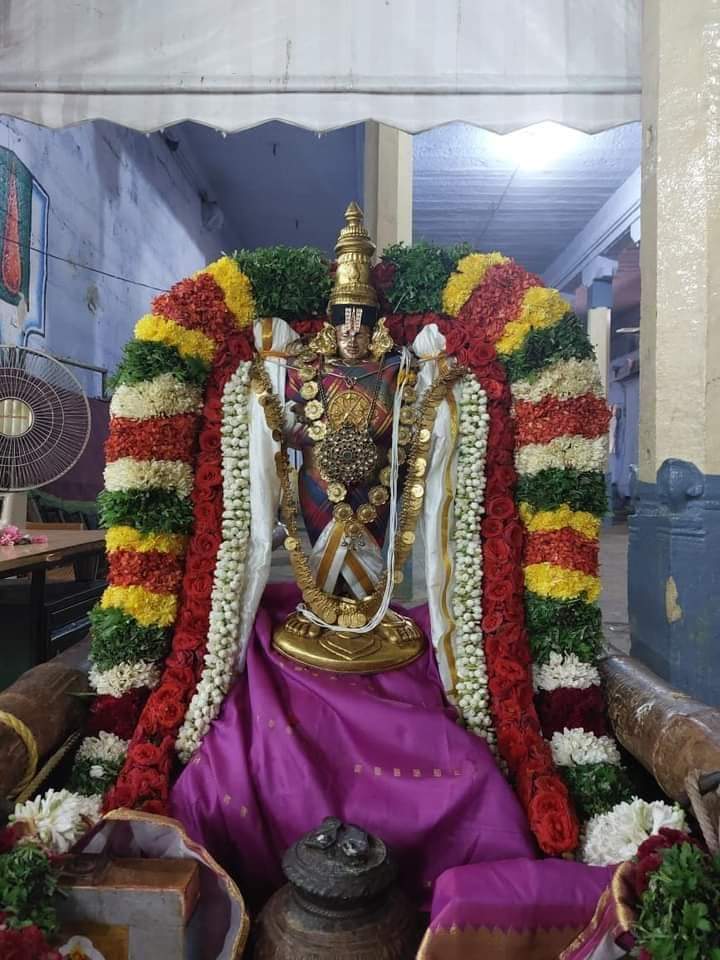 ஸ்ரீவிலி ஆண்டாள் கோவில் உற்சவத்தில் நடந்த பெரியாழ்வார் மங்களாசாசனம்.. - Dhinasari Tamil
