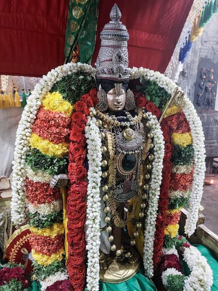 ஸ்ரீவிலி ஆண்டாள் கோவில் உற்சவத்தில் நடந்த பெரியாழ்வார் மங்களாசாசனம்.. - Dhinasari Tamil