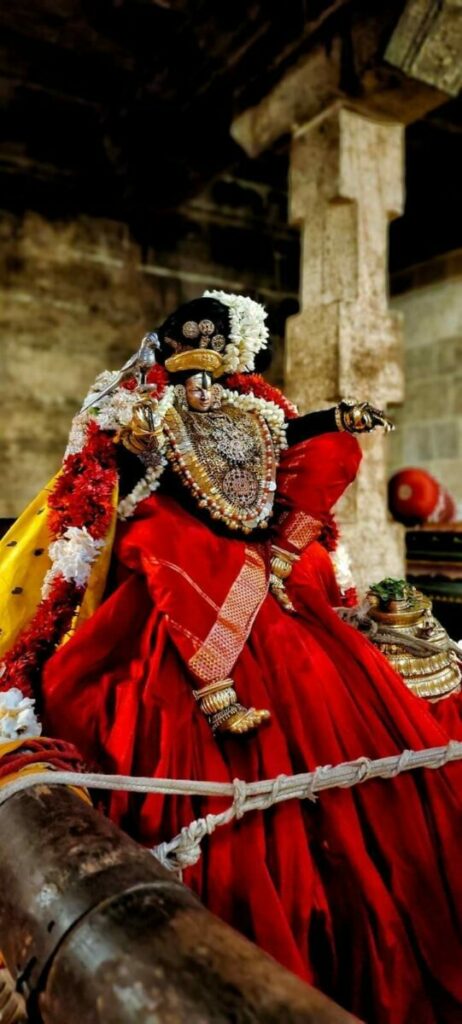 ஸ்ரீரங்கம் கோயில் பகுமானங்கள் ஆண்டாள் கோயிலில் சமர்ப்பணம் - Dhinasari Tamil