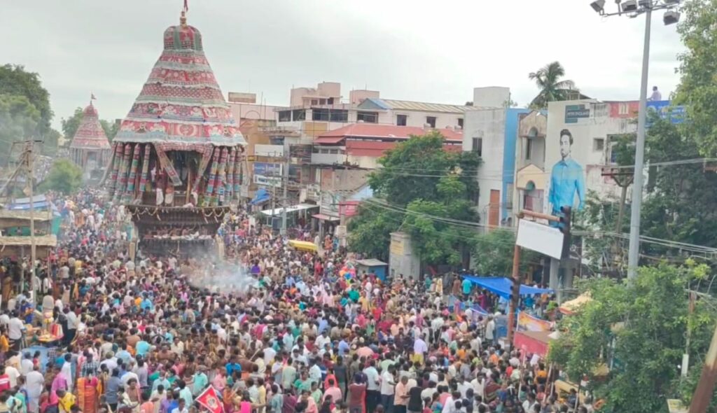 கோலாகலமாய் சிதம்பரம் ஸ்ரீநடராஜர் கோயில் தேரோட்டம்! 1 - Dhinasari Tamil IMG 20220705 WA0025 - Dhinasari Tamil