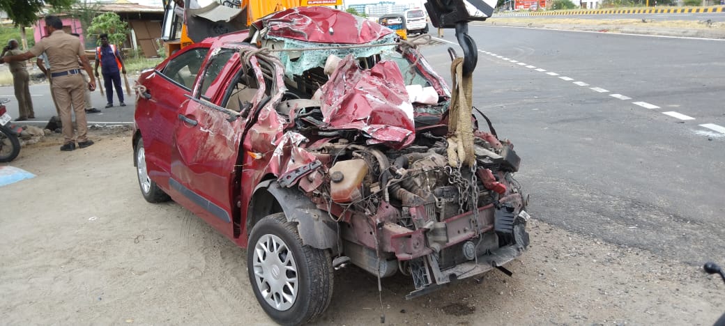 விருதுநகரில் சாலை விபத்தில் சென்னையைச் சேர்ந்த தம்பதி பலி