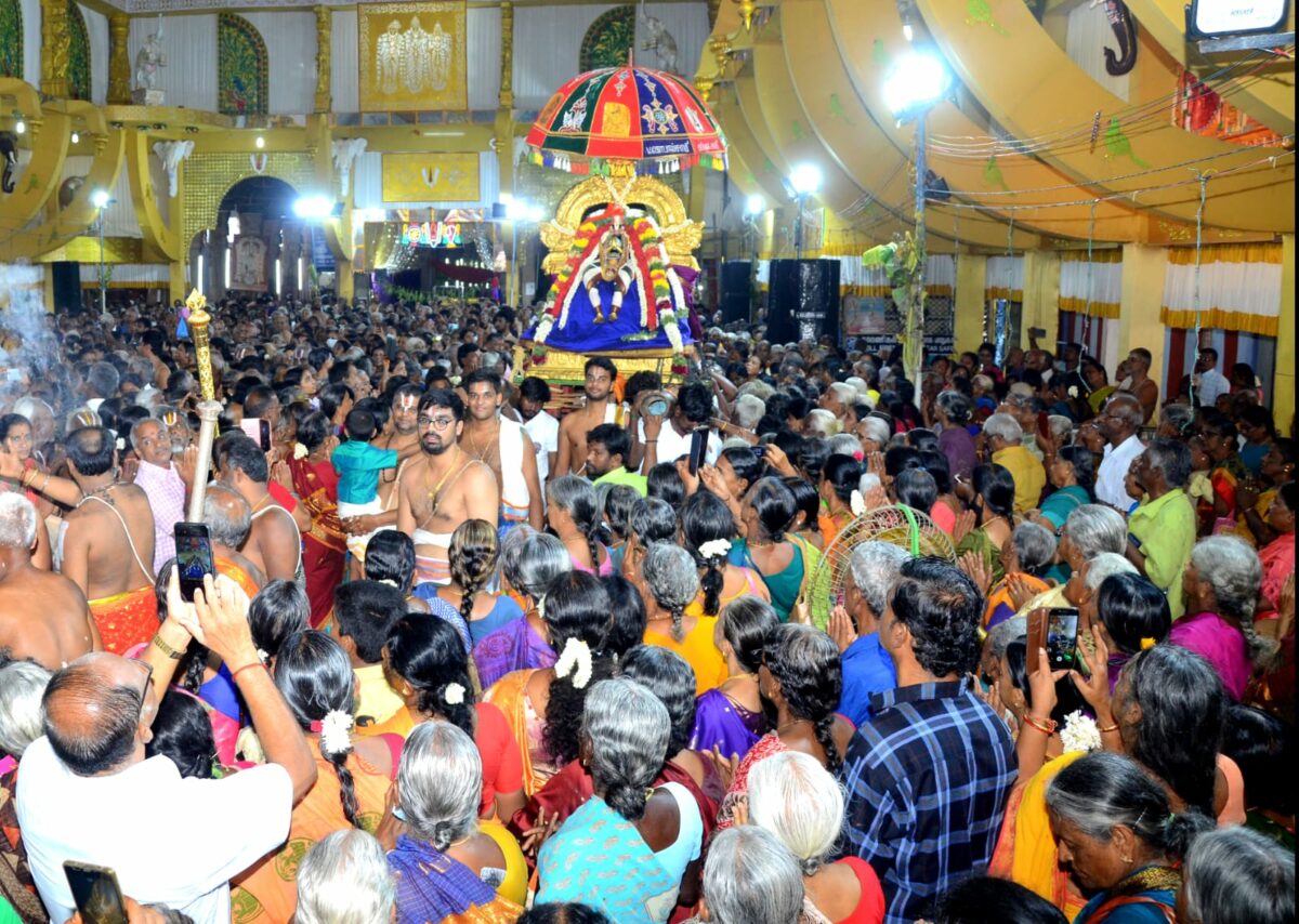 ஸ்ரீவிலி ஆண்டாள் கோவில்  உற்சவத்தில் நடந்த பெரியாழ்வார் மங்களாசாசனம்..