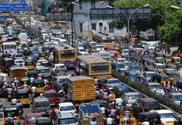 அதிமுக பொதுக்குழு: வாகன ஓட்டிகளுக்கு  காவல்துறை அறிவுரை