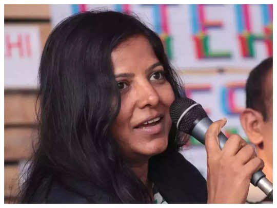 சர்ச்சைக்குரிய ‘காளி’ போஸ்டர் டிவிட்டரில் நீக்கம் ..