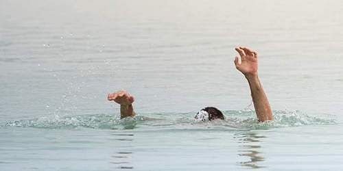 இரு சிறுவர்கள் நீரில் மூழ்கி பலி..