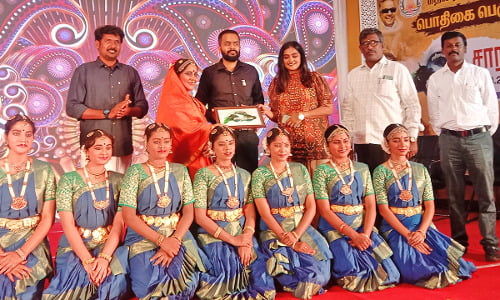 அமர்க்களமாக நடந்து வரும் குற்றாலம் சாரல் திருவிழா.. 4 - Dhinasari Tamil 500x300 1742561 saralthiruvizha1 - Dhinasari Tamil