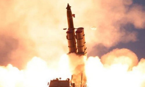 இந்திய கடற்படை கப்பலில் குறுகிய தொலைவு ஏவுகணை சோதனை வெற்றி..