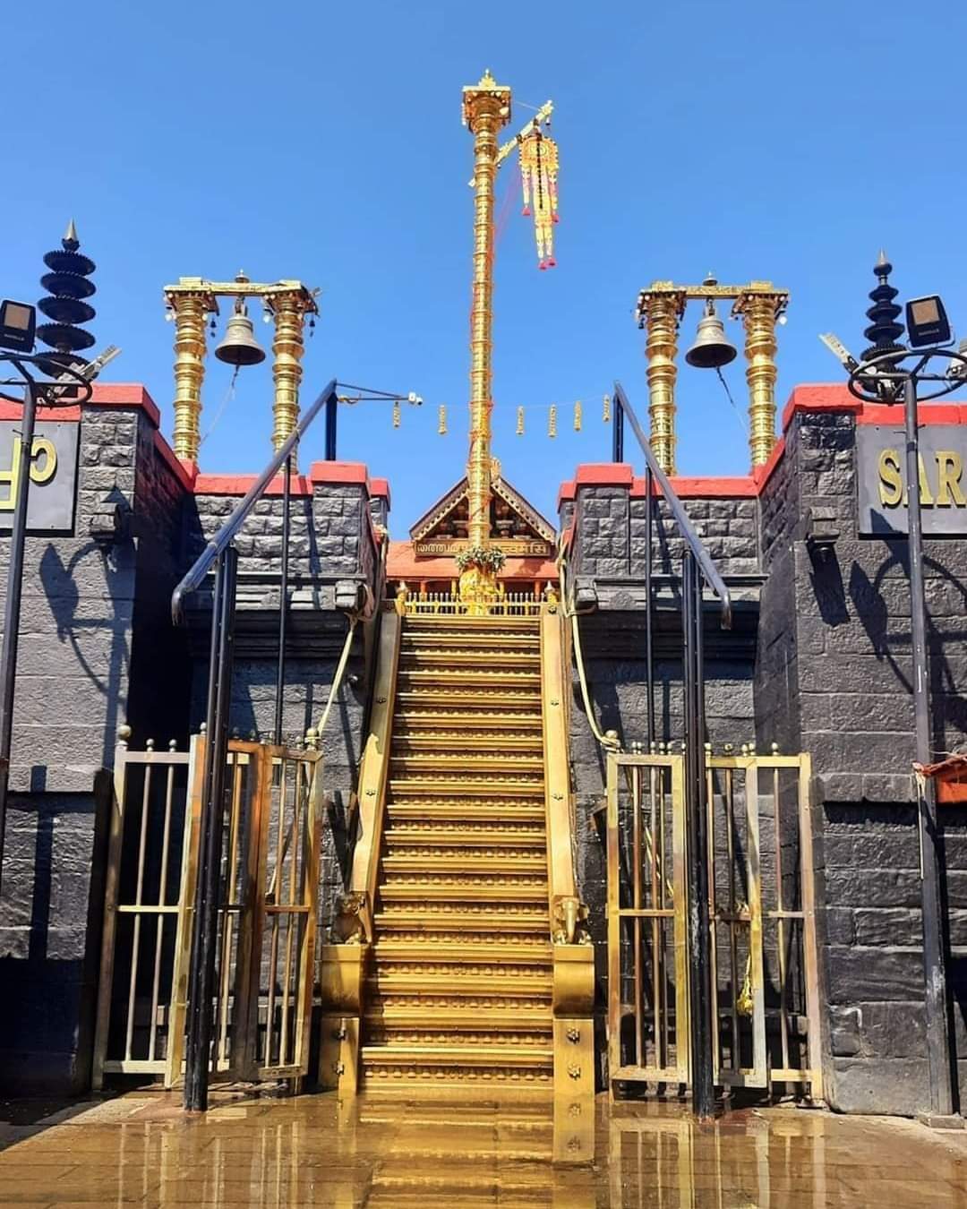 ஆவணி மாத பூஜைக்காக சபரிமலை ஐயப்பன் கோவில் நடை திறப்பு..