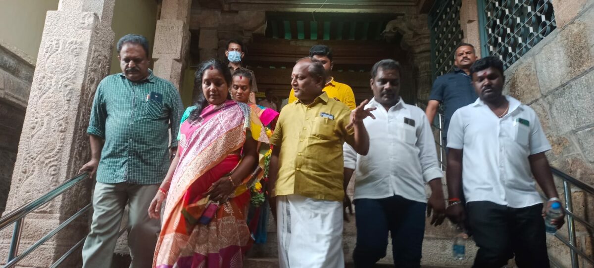 அதிமுக கட்சி குழப்பத்திற்கும் எங்களுக்கும் சம்பந்தமில்லை- வானதி சீனிவாசன்