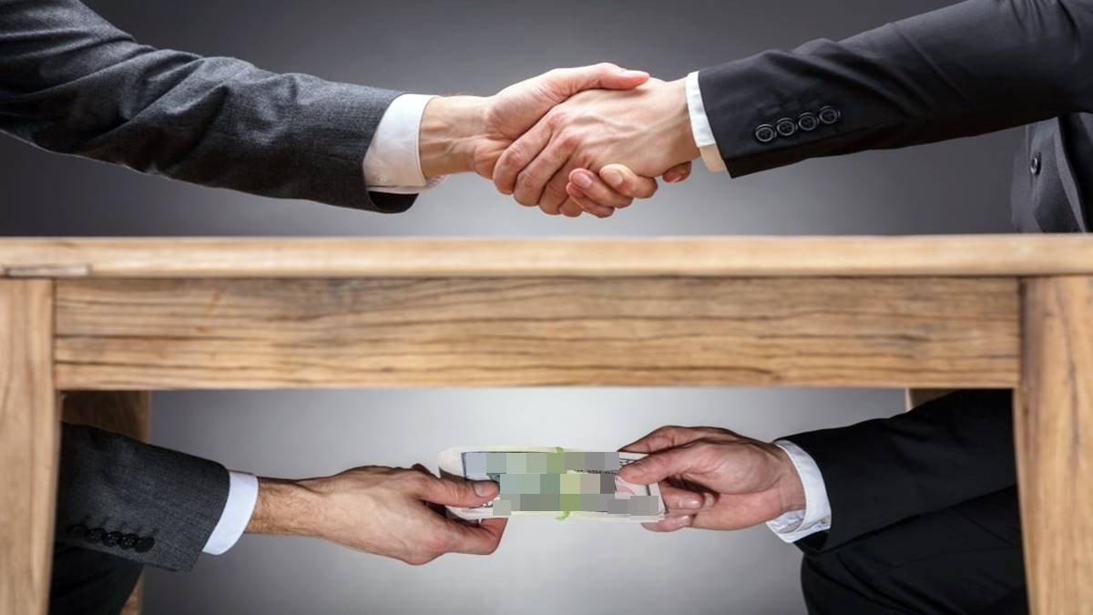 லஞ்சம் வாங்கிய துணை வட்டாட்சியர், புரோக்கர் இருவரும் லஞ்ச ஒழிப்பு போலீசாரால் கைது!