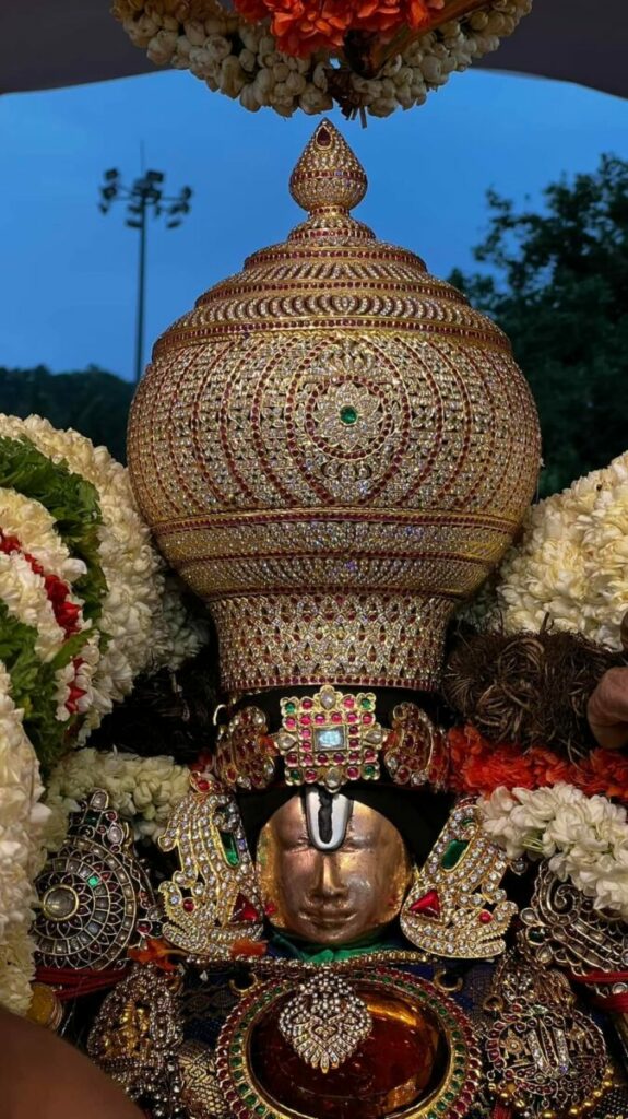 புரட்டாசி முதல் சனிக்கிழமையொட்டி இன்று பெருமாள் கோவில்களில் சிறப்பு வழிபாடு.. 1 - Dhinasari Tamil FB IMG 1663999273328 - Dhinasari Tamil
