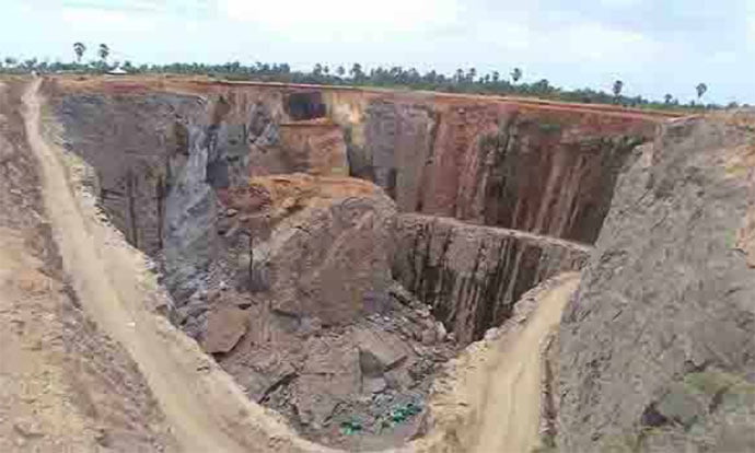 நெல்லை மாவட்டத்தில் 14 குவாரிகளுக்கு நிரந்தர தடை