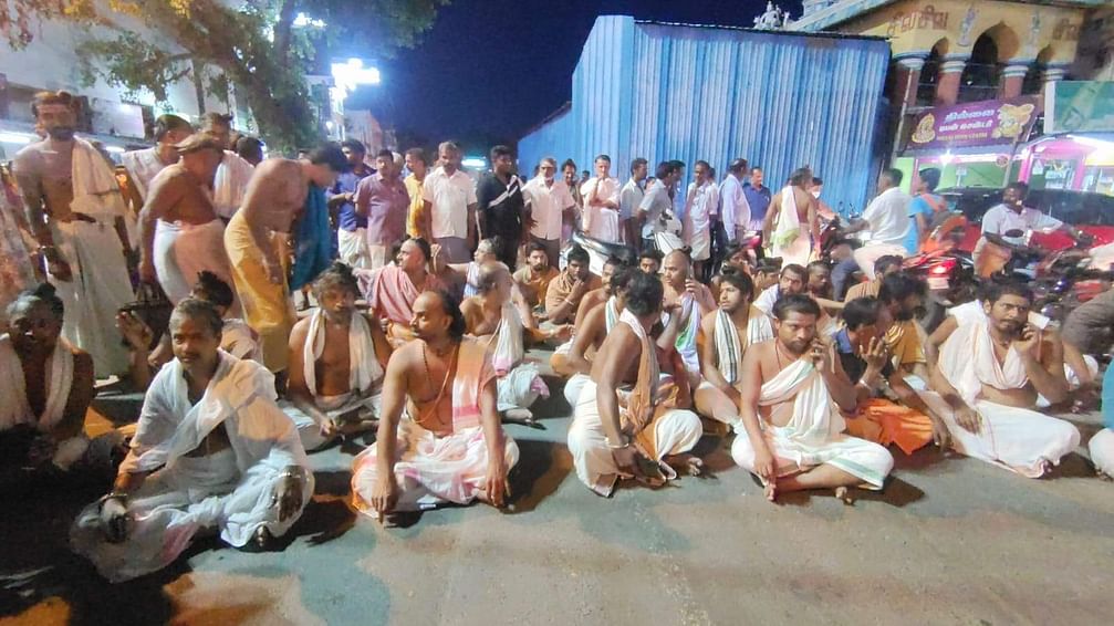சிதம்பரம் கோயிலுக்கு தேவை, மத்திய அரசின் பாதுகாப்பு! - Dhinasari Tamil