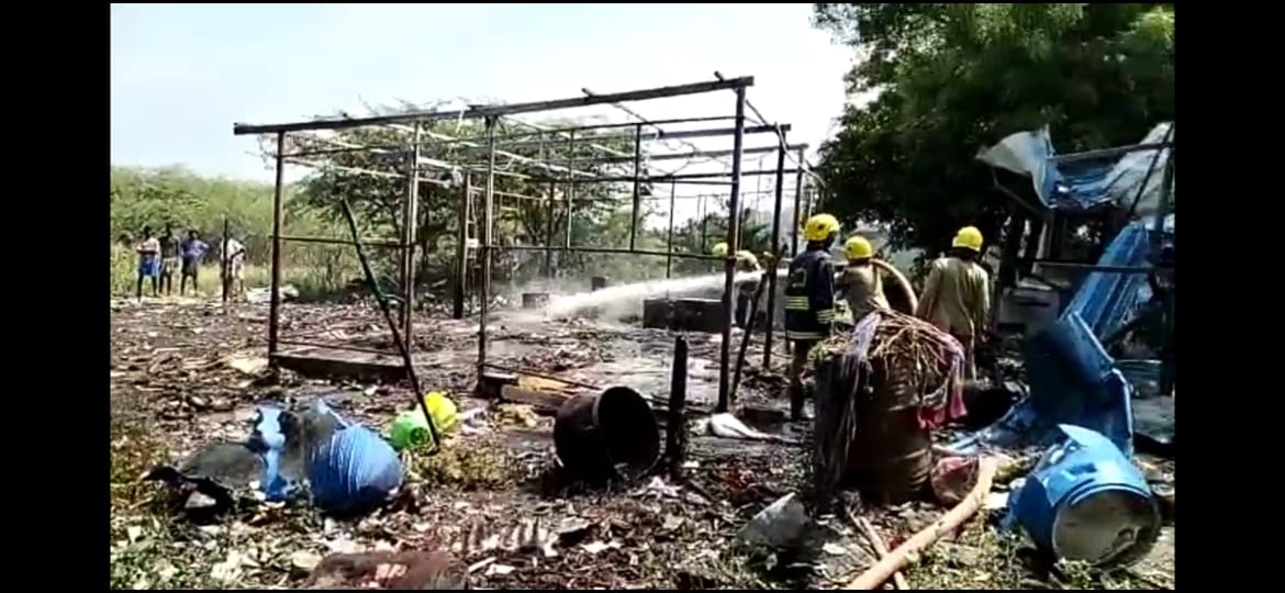 சிவகாசி அருகே சட்ட விரோதமாக பட்டாசு தயாரித்ததில் விபத்து..