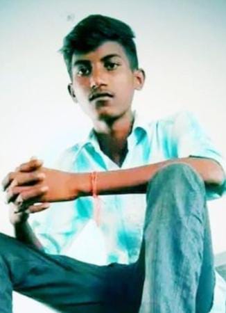 ஆன்லைன் ரம்மியில் தொடர்ந்து பணத்தை இழந்த கல்லூரி மாணவன் தற்கொலை..