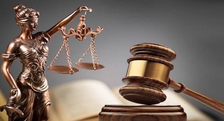 பெண்களை அரிவாளால் வெட்டிய வாலிபருக்கு 10 ஆண்டு கடுங்காவல்..