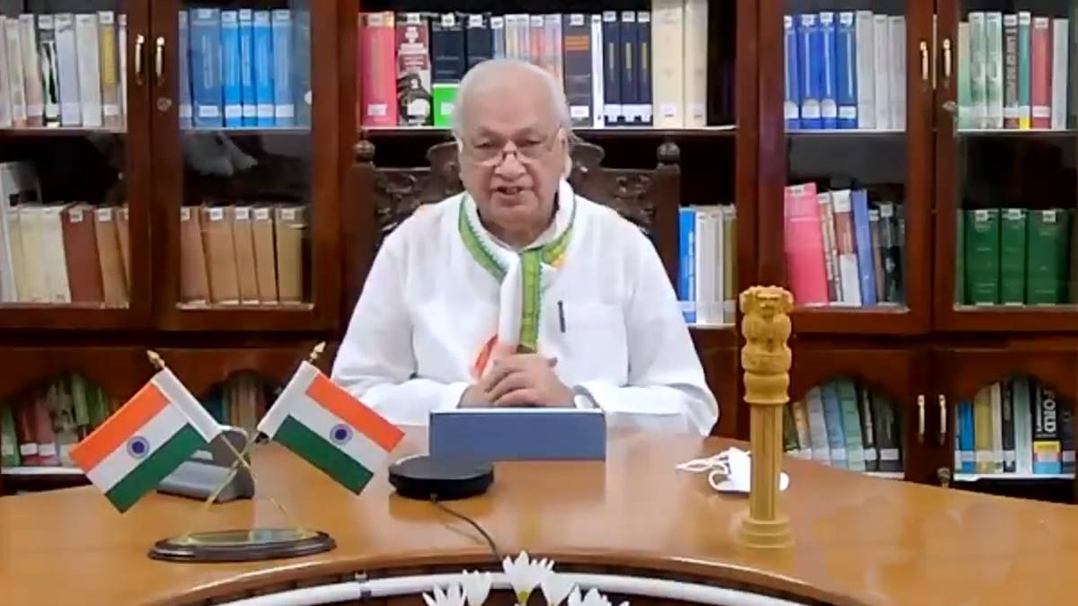 கேரள நிதி மந்திரி   நீக்க அரசுக்கு  கவர்னர் ஆரிப் முகம்மது கான் உத்தரவு ..