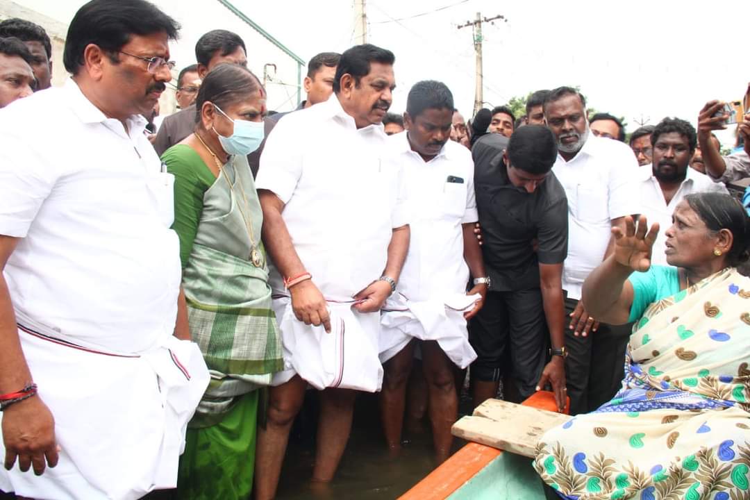 சென்னையில் பெய்த மிதமான மழைக்கே சாலைகளில் வெள்ளம்-இபிஎஸ்..