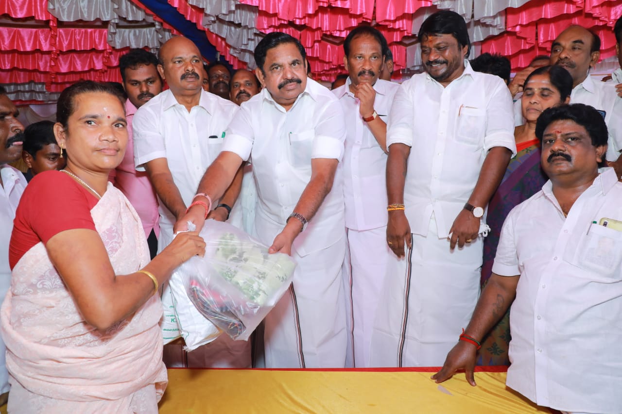 ஏழை மக்கள் பயன்பெறும் திட்டங்களை  திமுக அரசு கைவிட்டதுதான் சாதனை -இபிஎஸ்..