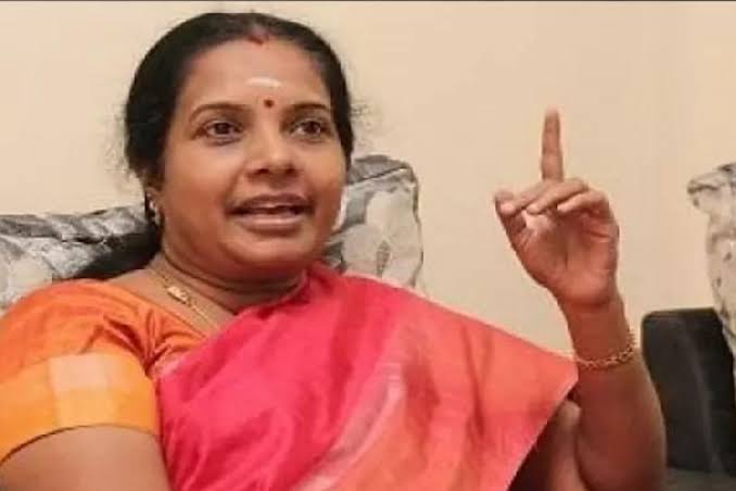 தவறுகளை மத்திய அரசிடம் ஆளுநர் கூறிவிடுகிறார் என்ற கவலை திமுகவுக்கு உள்ளது' - வானதி சீனிவாசன் .. - Dhinasari Tamil
