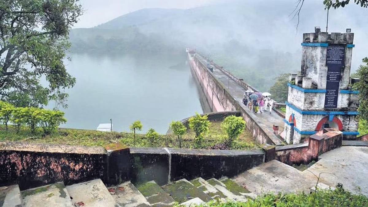 முல்லைப் பெரியாறு அணைப் பகுதியில் தொடர்ந்து பெய்துவரும் மழை! வெள்ள அபாய எச்சரிக்கை!