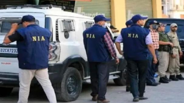 பிஎஃப்ஐ க்கு நிதியுதவி எதிரொலி – கேரளாவில் 56 இடங்களில் என்ஐஏ சோதனை..