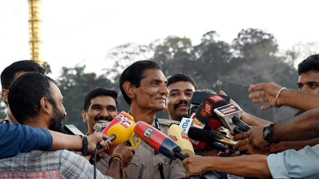 சபரிமலையில் பக்தர்கள் வருகை அதிகரிப்பால் கூடுதல் பாதுகாப்பு ஏற்பாடுகள்.. - Dhinasari Tamil