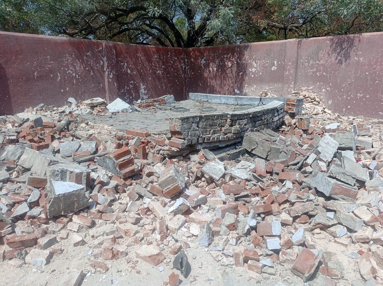 சிவகாசி பட்டாசு ஆலையில்  வெடி விபத்து- ஒருவர் பலி ஒருவர் படுகாயம்..