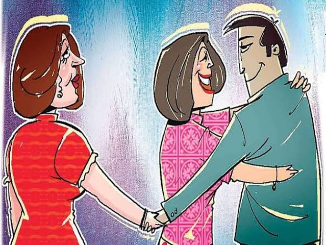 மருமகனுடன் ஓடிய மனைவியை மீட்டு தாரக்கோரி கணவன் போலீசில் புகார்..