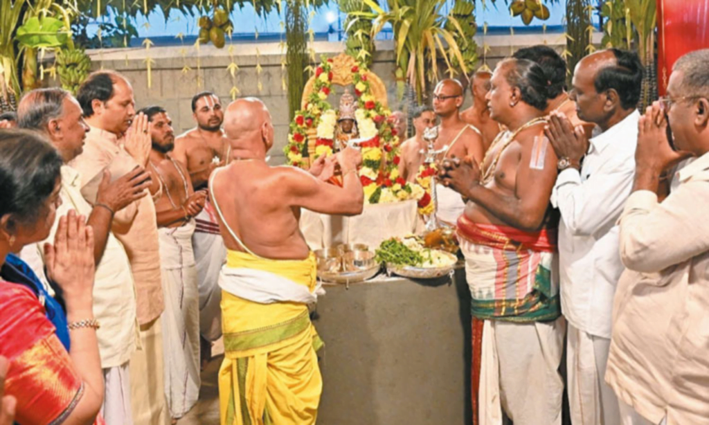 சென்னை பத்மாவதி தாயார் கோவிலில் ஸ்ரீ பத்மாவதி தாயார் சிலை இன்று பிரதிஷ்டை.. - Dhinasari Tamil
