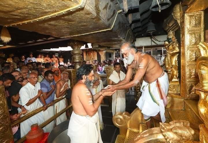 சபரிமலை ஐயப்பனுக்கு பங்குனி மாத பூஜை வழிபாடுகள் துவங்கியது.. - Dhinasari Tamil