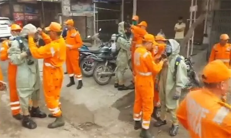 லூதியானாவில் வாயுக்கசிவால் 11 பேர் மரணம்..