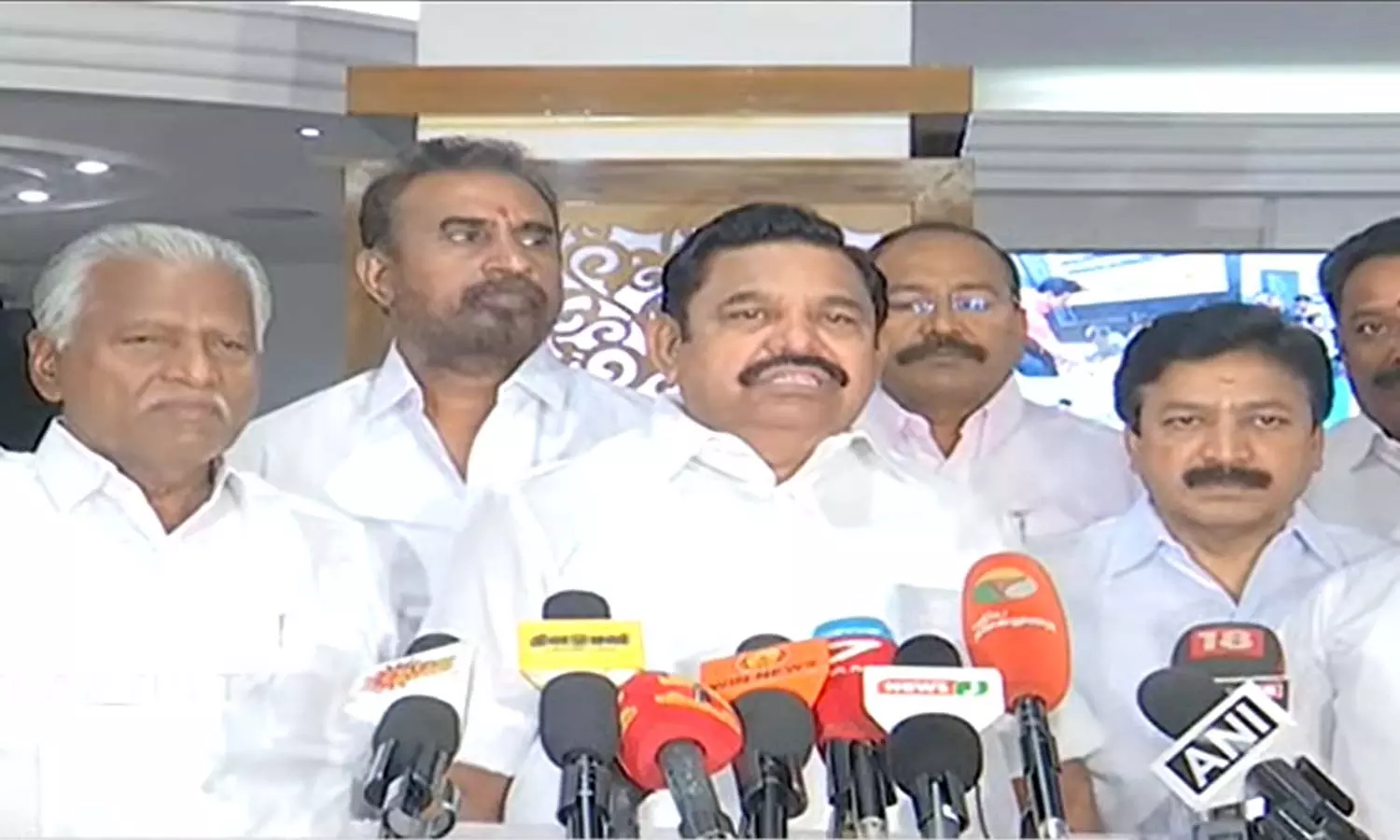 அதிமுக-பாஜக கூட்டணி தொடர்கிறது – டெல்லியில் இபிஎஸ் பேட்டி