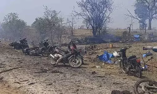 மியான்மரில் ராணுவ வான்வழி தாக்குதலில் 100 பேர் பலி..