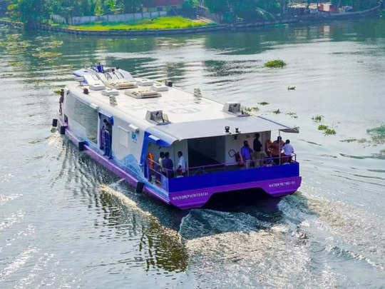 கொச்சியில்‌ வாட்டர் மெட்ரோ படகு போக்குவரத்து..நாளை துவக்கி  வைக்கும் பிரதமர்..