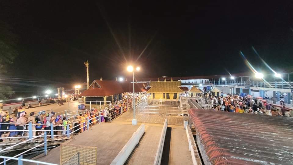 சபரிமலை கோயிலில் வைகாசி ஹஸ்தம் பிரதிஷ்டை தின பூஜைகள்.. - Dhinasari Tamil