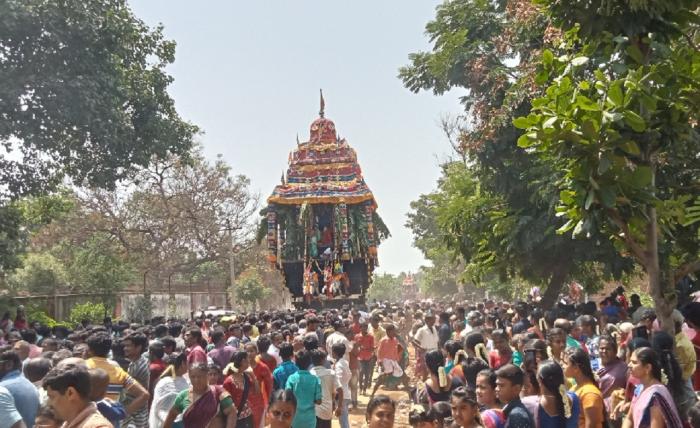 ராஜபாளையம் அருகே தேவதானம் பெரிய கோயில் தேரோட்டம் .. - Dhinasari Tamil