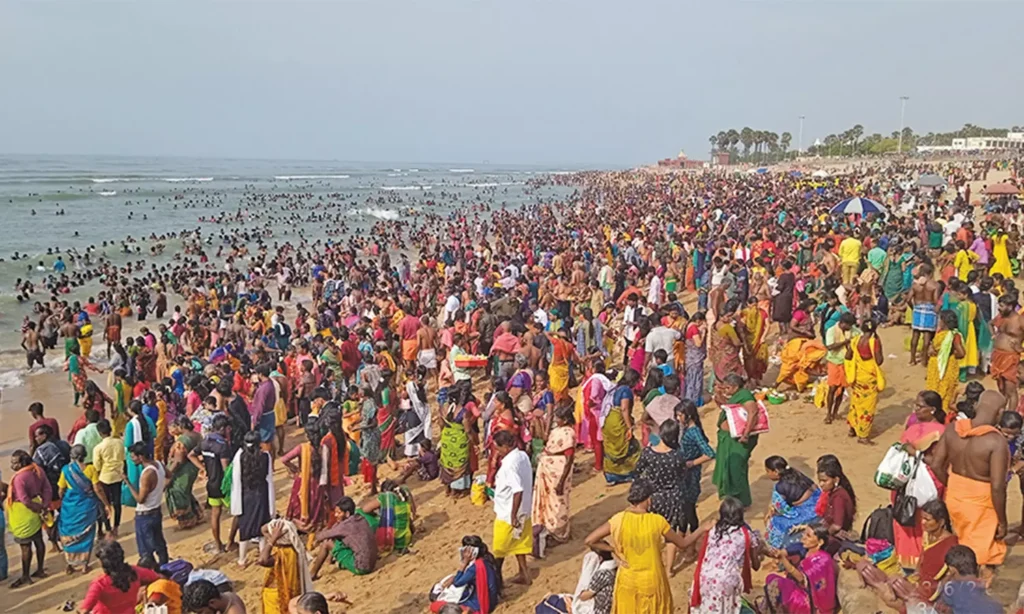 வைகாசி விசாகம் திருச்செந்தூர் கோவிலில் பக்தர்கள் கூட்டம் - Dhinasari Tamil