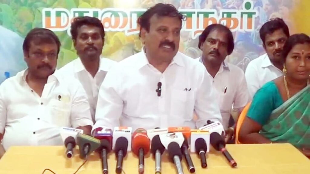 எதிர்க்கட்சிகளால் பிரதமர் வேட்பாளர் பற்றி சொல்ல முடியாது; ஆனால் பாஜக.,வின் பிரதமர் வேட்பாளர் மோடிதான்! - Dhinasari Tamil