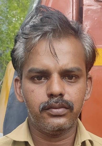 அம்பை -டிப்பர் லாரி பைக் மோதல் 4 பேர் மரணம்.. - Dhinasari Tamil